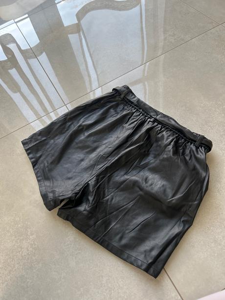 Kožené kraťasy, s