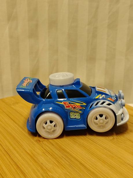 Zberateľ retro svietiace autíčko raco crazy racing,