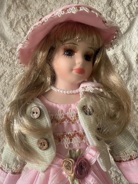 Porcelánova babika, 