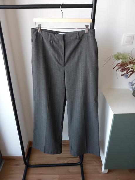 Sivé široké pásikavé nohavice reserved 40/42/l, reserved,l