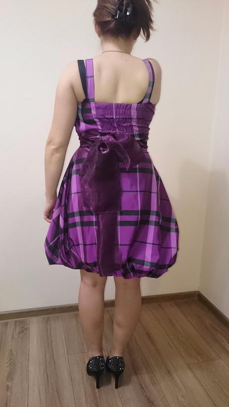 Spoločenské fialové šaty, 36