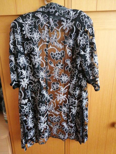 Predĺžené bolerko na šaty, 40