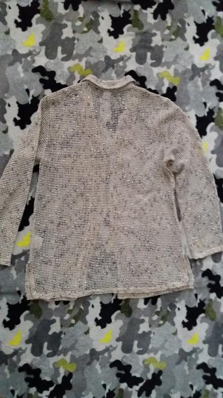 Sieťkované sako, 40