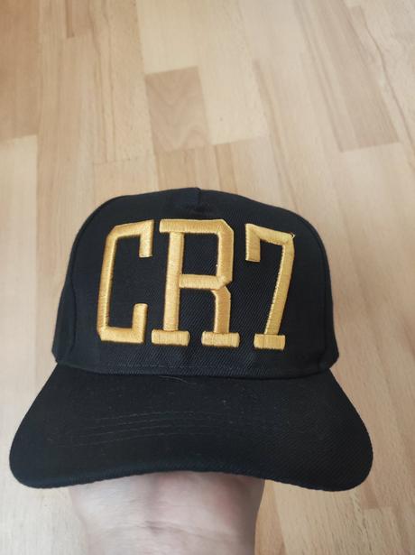 Šiltovka ronaldo, 56