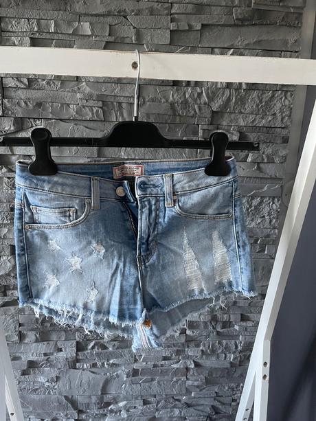 Guess v.25, guess,26