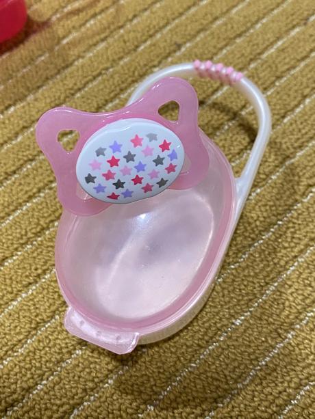 Ruzove puzdro na cumel, avent