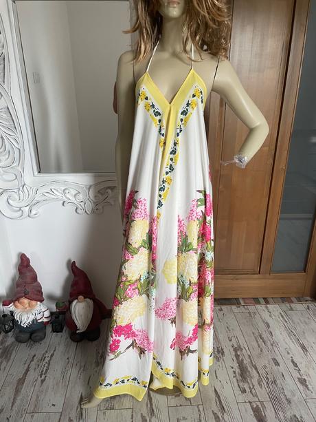 Luxusne saty shuitty, 