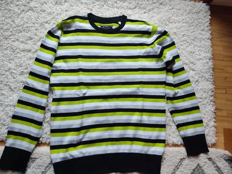 Svetre, chapter young,146