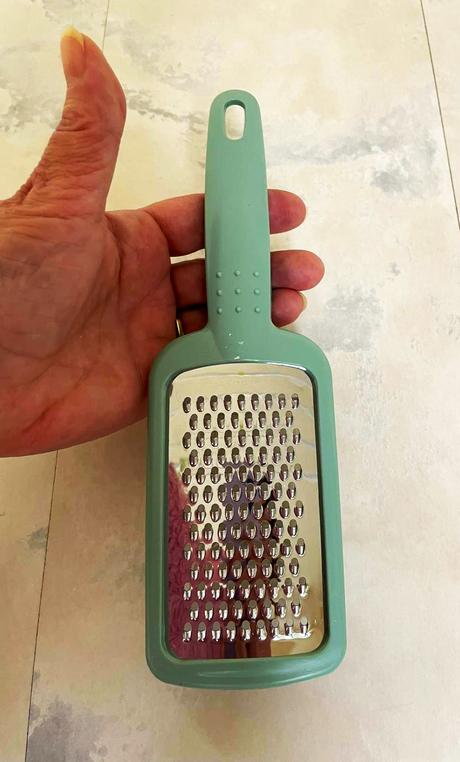 Antikorové strúhadlo na cesnak so zásobníkom, 