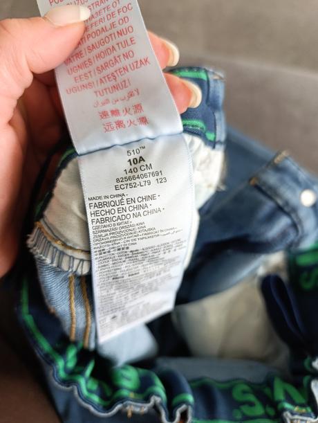 Chlapčenské levis rifle, levis,140