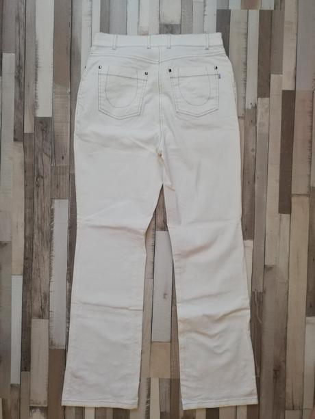 Dámske biele rifle, 36