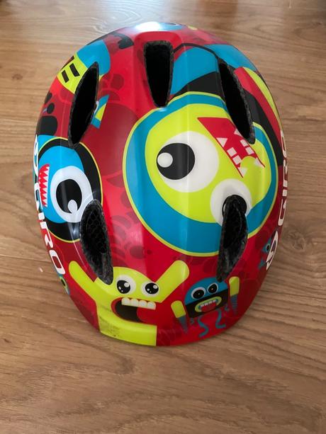 Cyklisticka prilba giro, xs