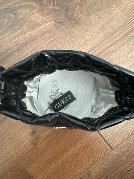 Hodinky guess zn., guess