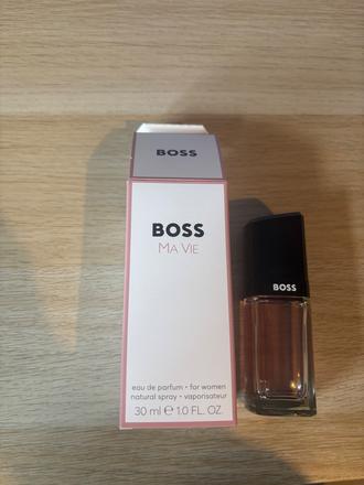 Damsky parfem hugo boss,