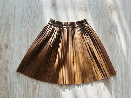 Krásna koženková plisovaná sukňa green apple, 