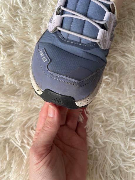 Zimné snehulky, adidas,37