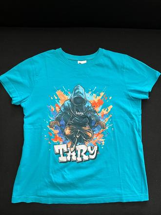 Oficialny merch od taryho, 158