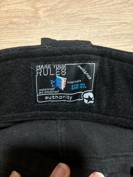 Lyžiarske nohavice, authority,152