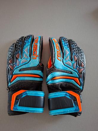 Brankárske rukavice reusch 6, 