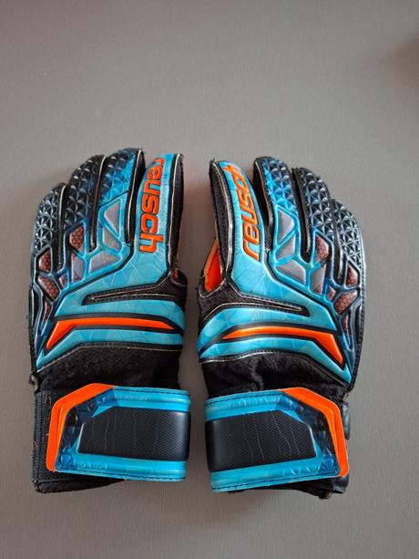 Brankárske rukavice reusch 6, 