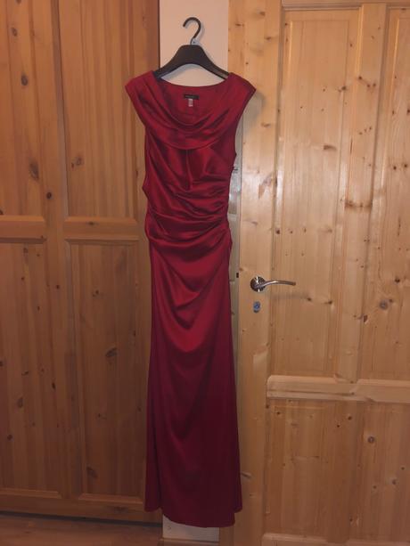 Spoločenské šaty, 36