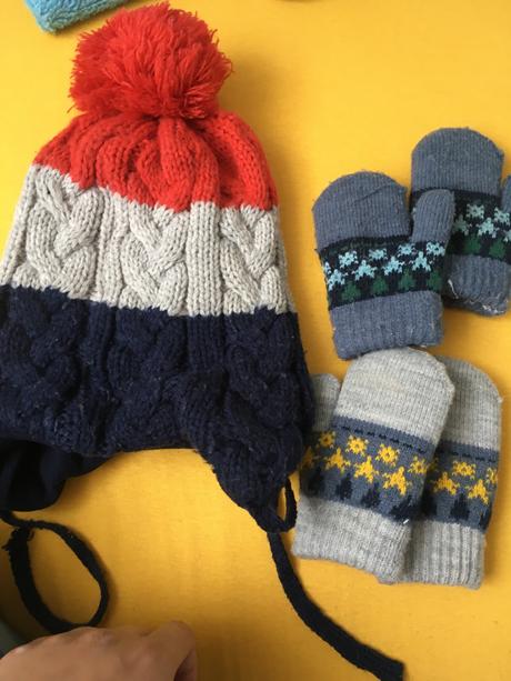 Detská čapica a rukavice, 92