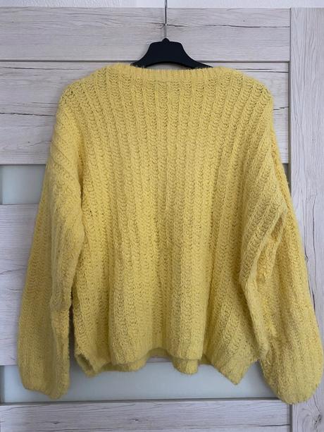 Sveter, yessica,s