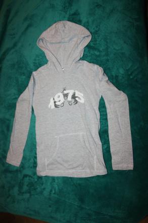 Tricko s kapucou a klokanim vreckom 134/140, 134