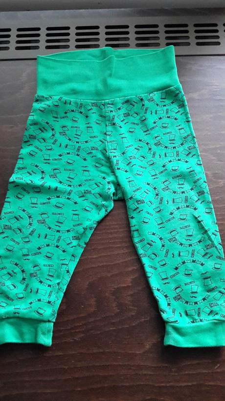 Tenšie tepláky 2ks, lupilu,74