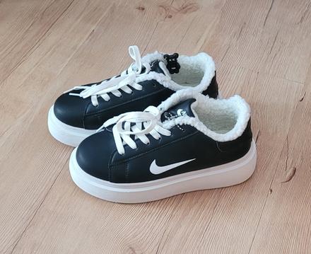 Zateplené tenisky, nike,36