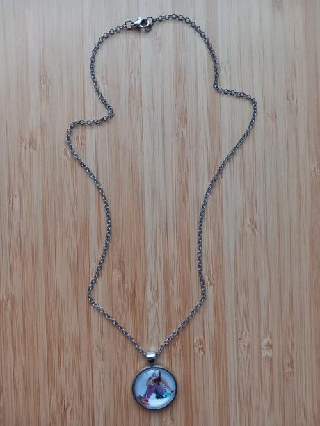 Medailón soy luna na retiazke s dĺžkou 55 cm,