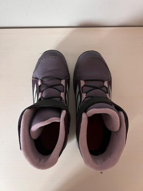 Predám zimné čižmy / topánky adidas terrex, adidas,35