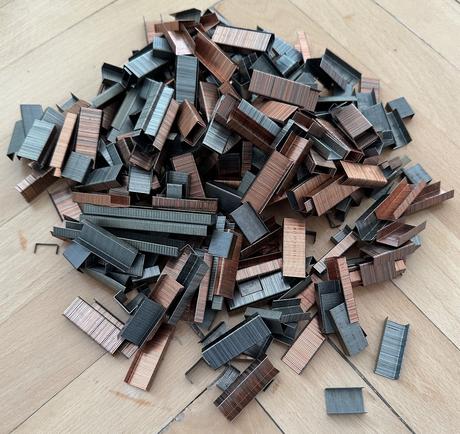 Spinky do staršej zošívačky za 5e,