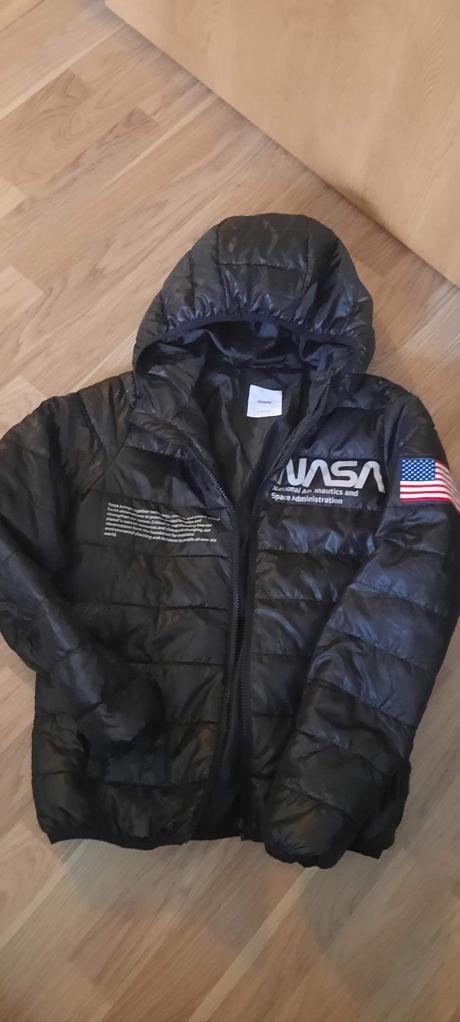 Vetrovka nasa c.158, sinsay,158