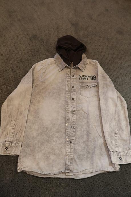 Riflľová košeľa, 134