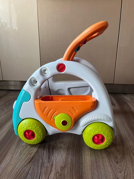 Infantino pomôcka na chodenie, 