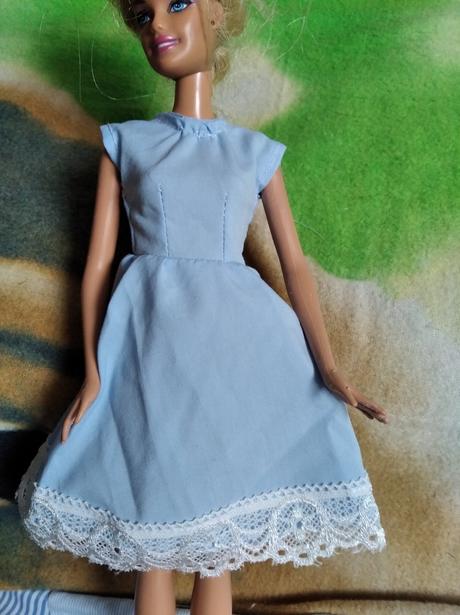 Šaty pre barbie,