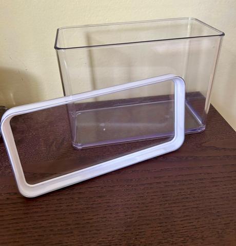 Dóza na knäckebrot, 