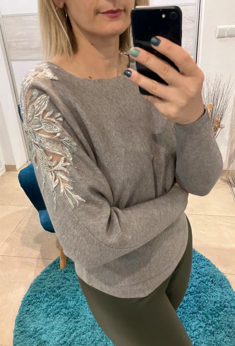 Dámsky sveter s ozdobným rukávom s/m, m / s