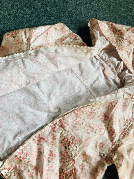 Bundicka pršiplášť, tu,92