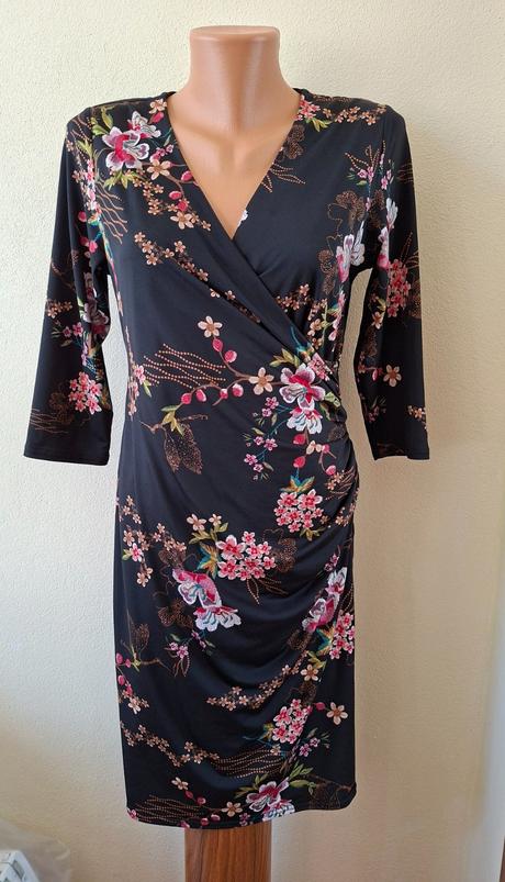 Dámske šaty (veľkosť  m), f&f,m