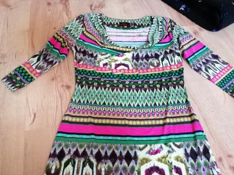 Farebné ľahké šaty, 38