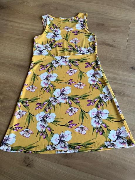 Ľahučké letné šaty, takko,140