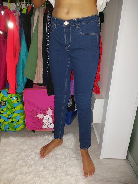 Skvelé skinny fit elastické prispôsobivé rifle h&m, h&m,152