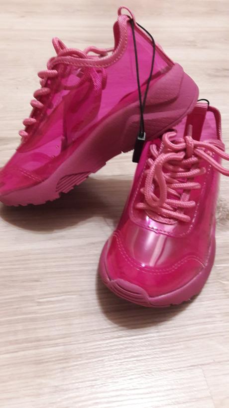 Tenisky, reserved,28