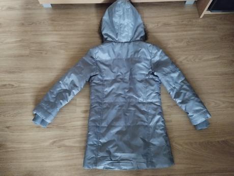 Dievcenská bunda super stav veľ.152/158, 152