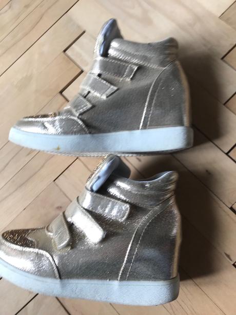 Topanky na klinovom podpätku v.38, 38