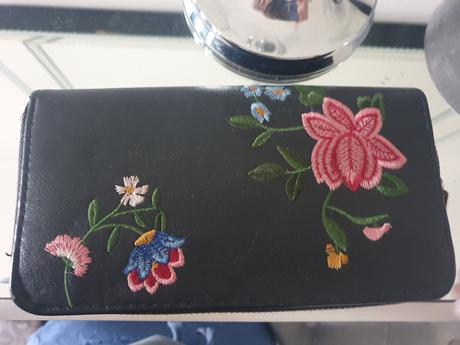 Peňaženka zn.stradivarius, stradivarius