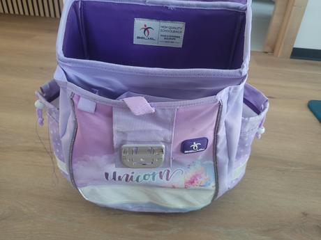 Školská taška s vrecúškom,