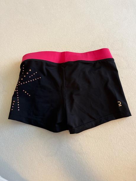 Kratase na gymnastiku 132, decathlon,134